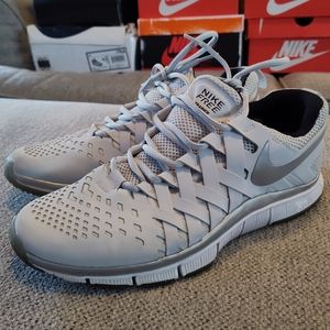 NIKE FREE TRAINER 5.0